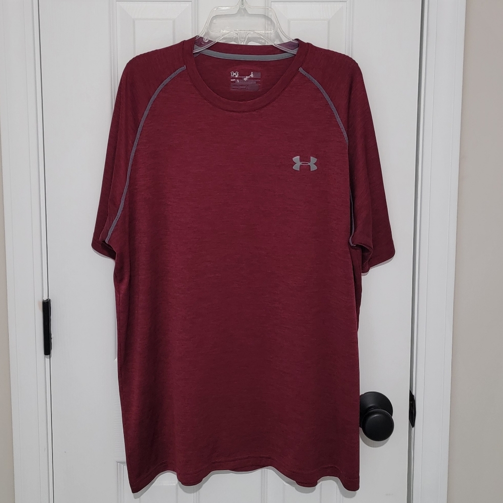 Men's Under Armour Maroon T-Shirt (Size L)